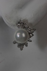 CZ-E233 Cubic Zirconia pearl earring with silver post