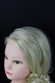 H68 Contempo headband with pearl
